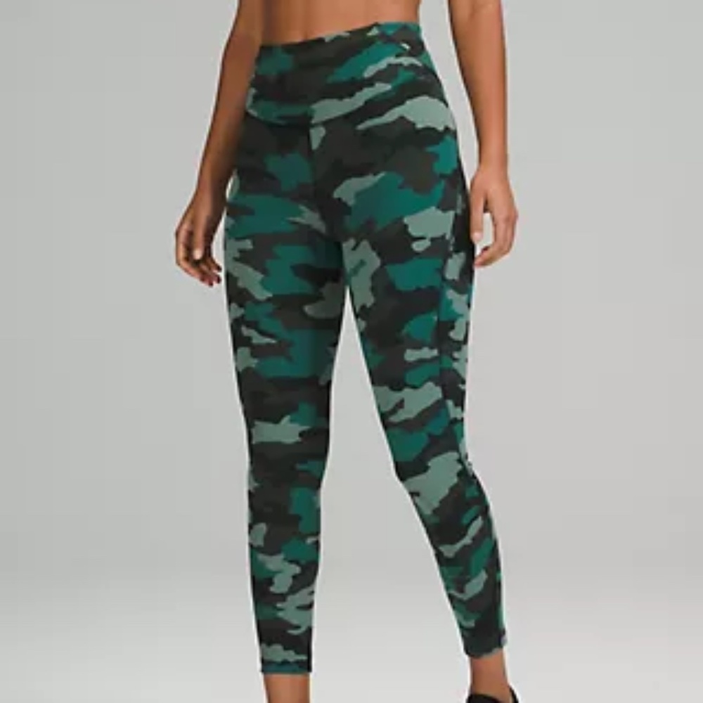 Base Pace High-Rise Running Tight 25 NWT Camo Lululemon